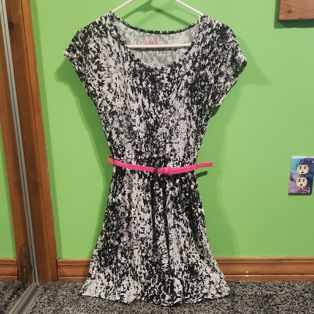 Pockets Belted Dress